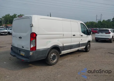 2016 Ford Transit z USA, uszkodzony, nr VIN 1FTYE1ZG1GKB07227